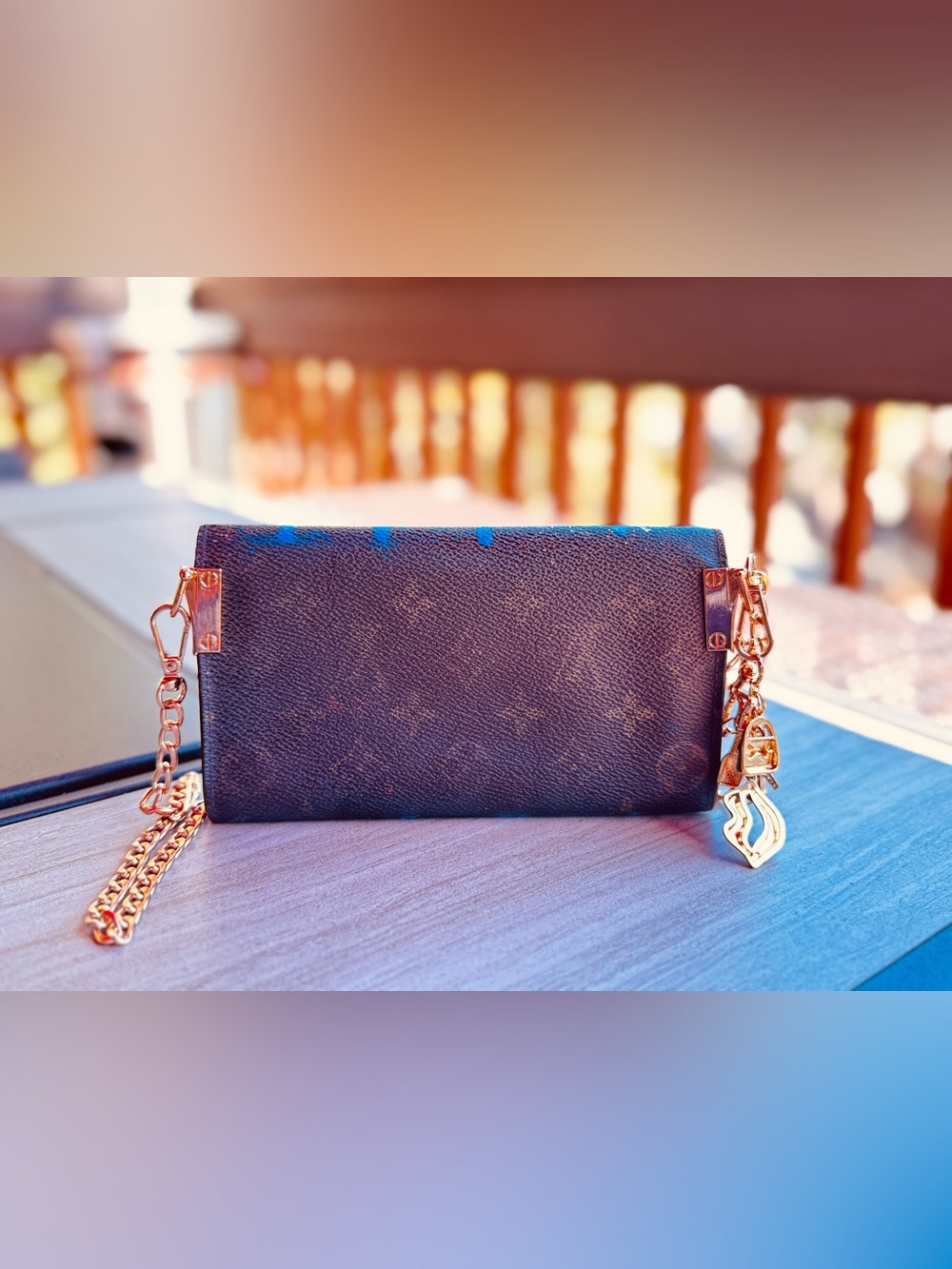 Louis Vuitton, one of a kind reinvented Sarah wallet converted Crossbody vintage - Picture 4 of 15